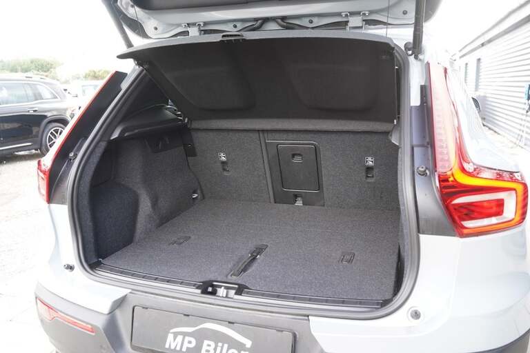 Volvo EX40