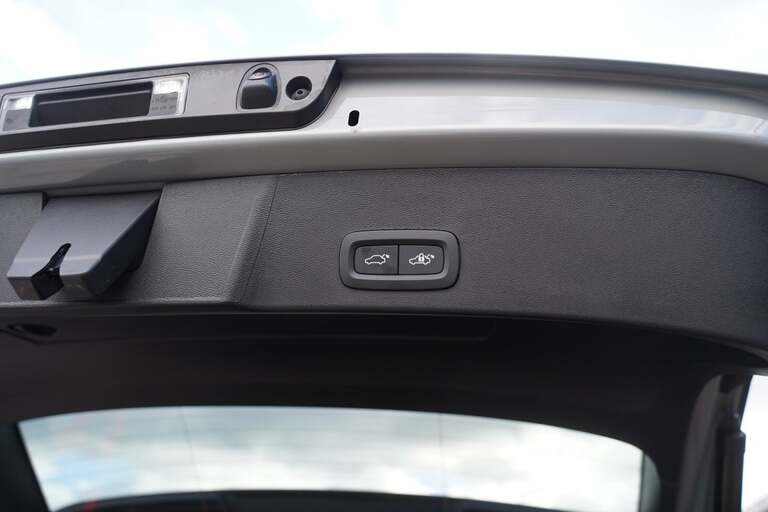 Volvo EX40