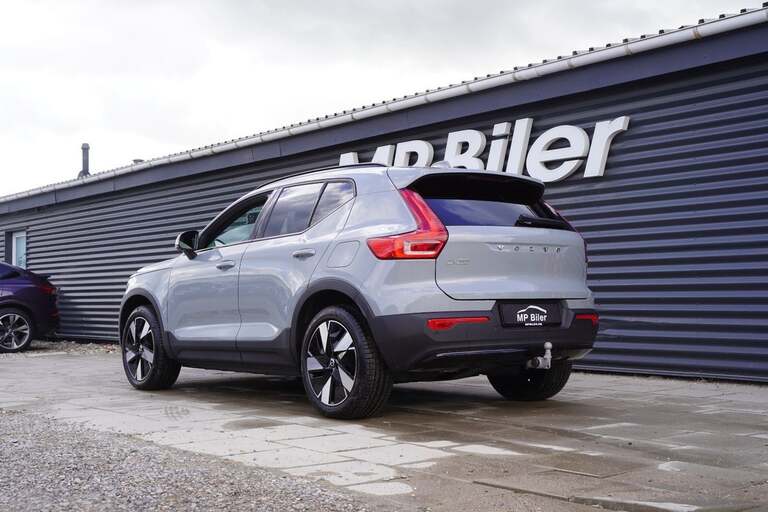 Volvo EX40