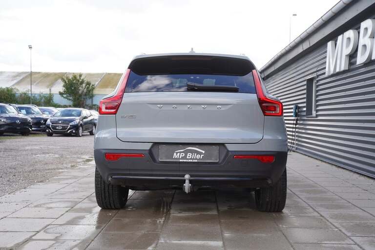 Volvo EX40