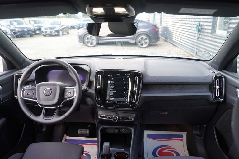 Volvo EX40