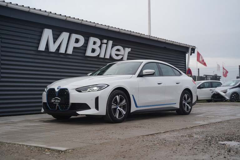 BMW i4