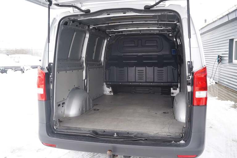 Mercedes Vito 114