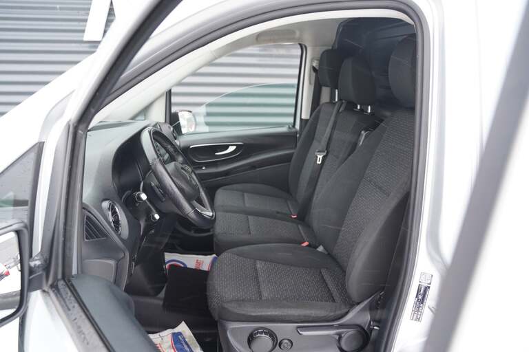 Mercedes Vito 114