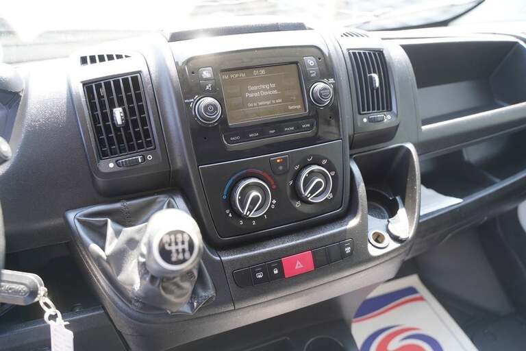 Peugeot Boxer 335