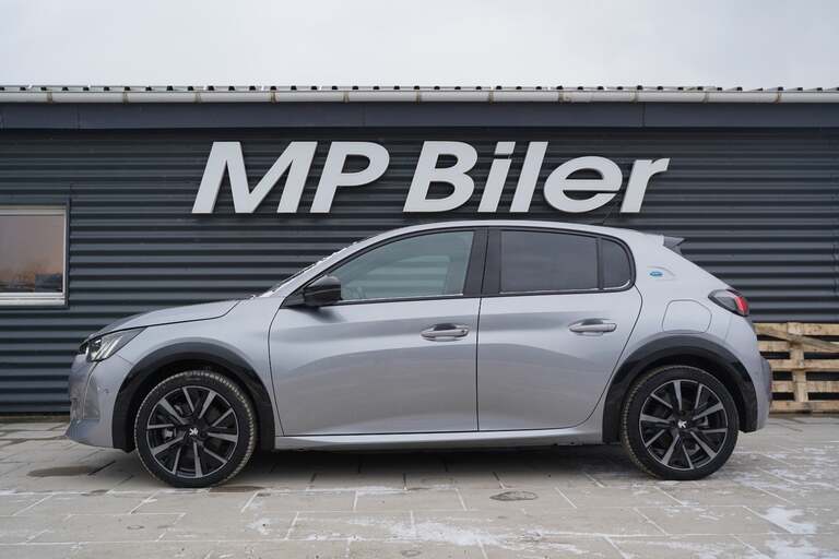 Peugeot e-208