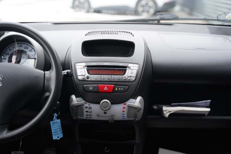 Peugeot 107