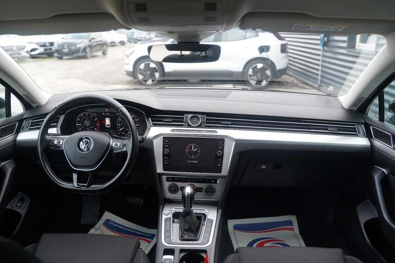 VW Passat