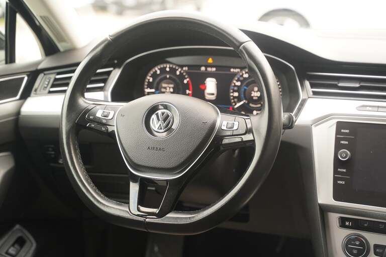 VW Passat