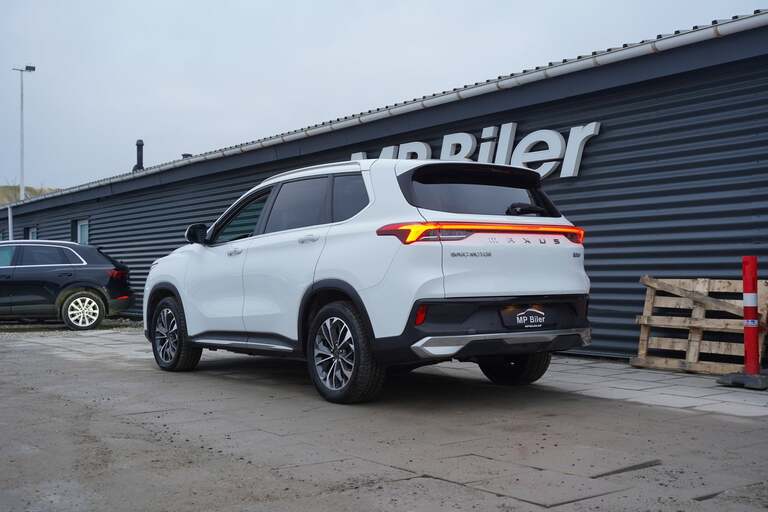 Maxus Euniq6
