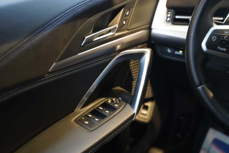 BMW iX2