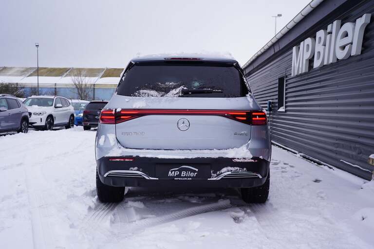 Mercedes EQB300