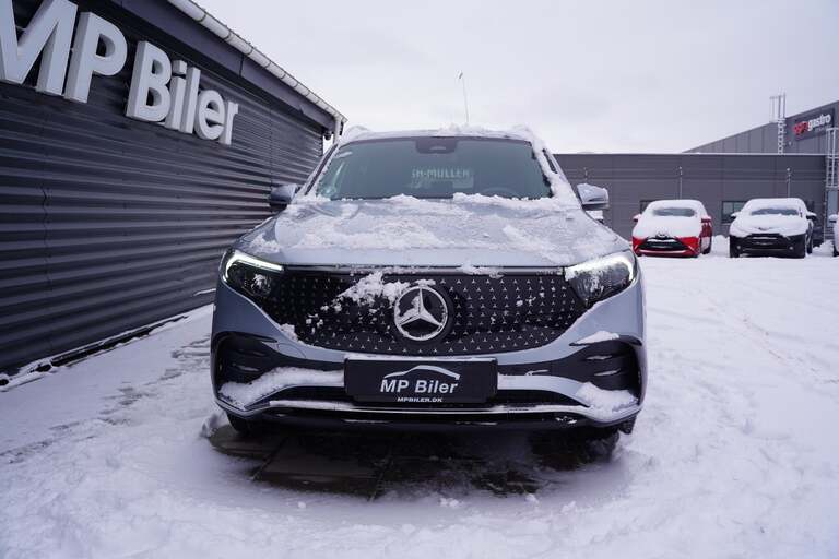 Mercedes EQB300