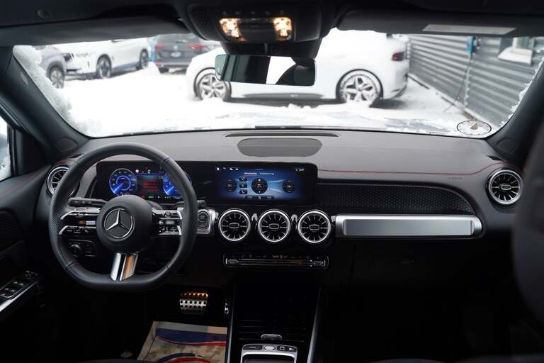 Mercedes EQB300