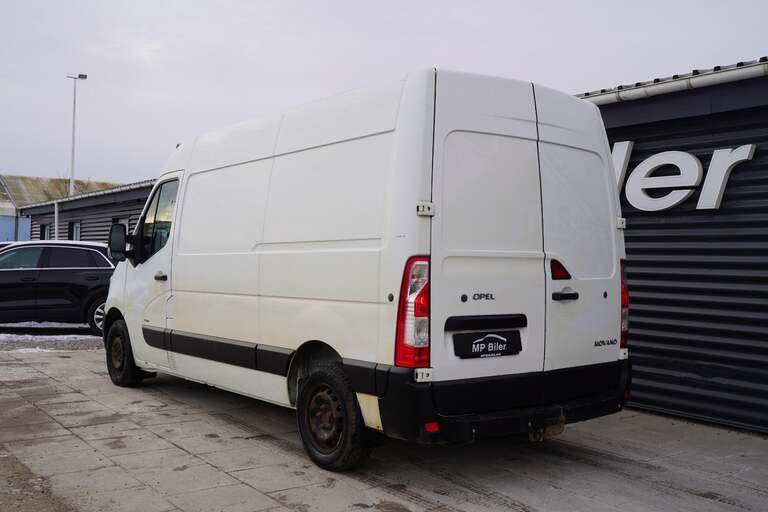Opel Movano