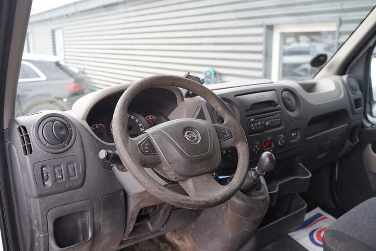 Opel Movano