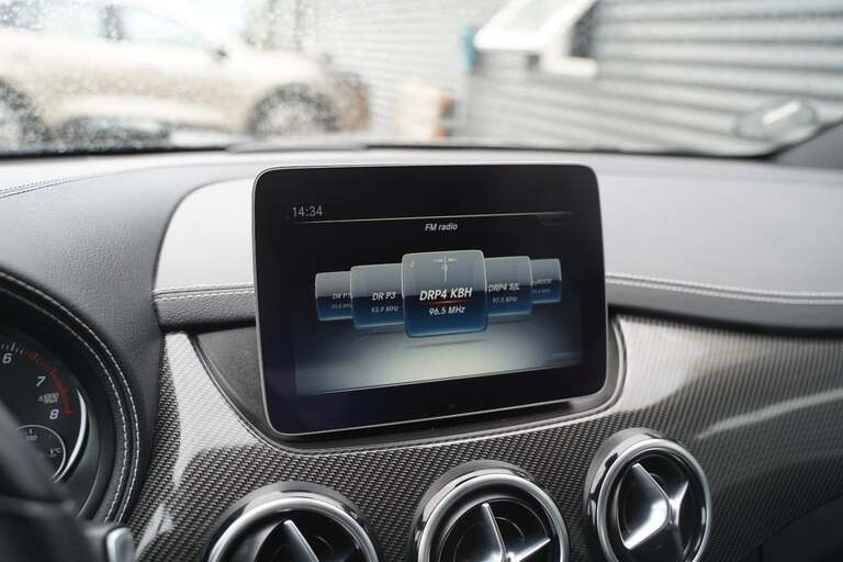 Mercedes B200