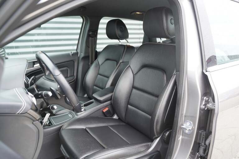 Mercedes B200