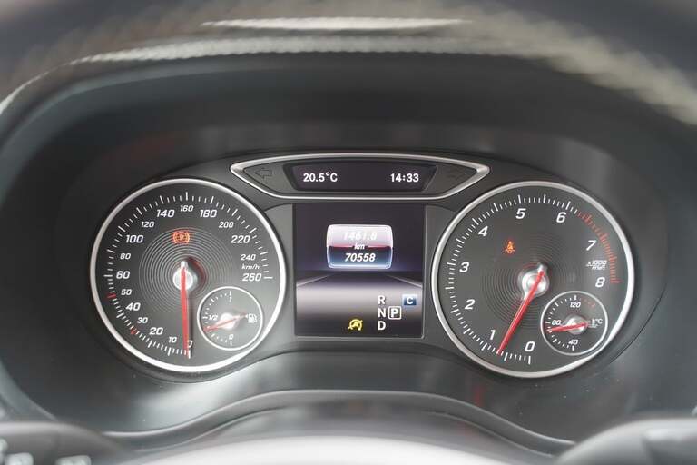 Mercedes B200