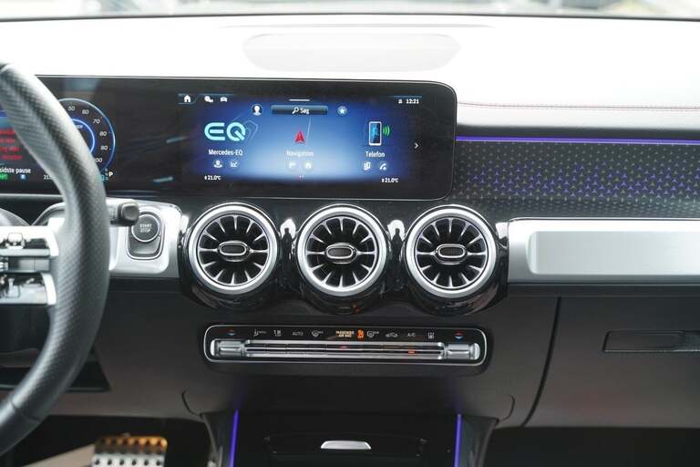 Mercedes EQB350