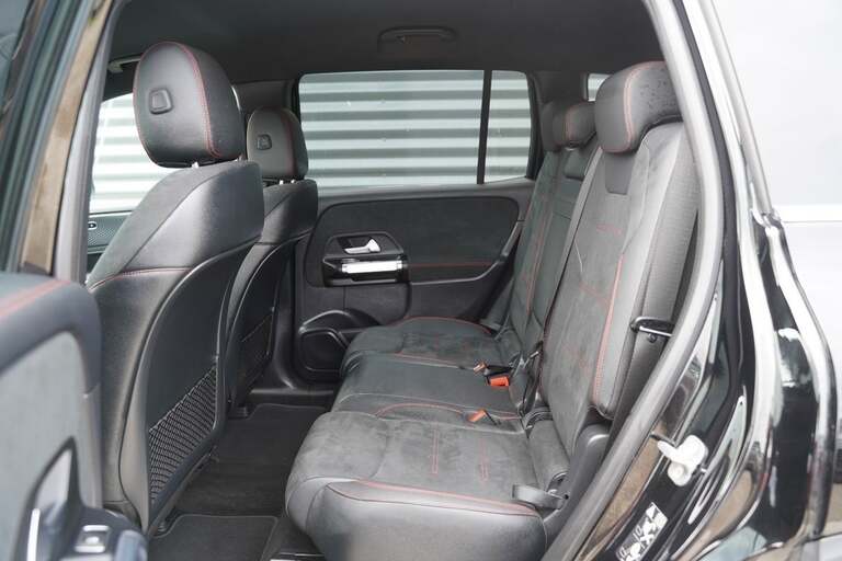 Mercedes EQB350