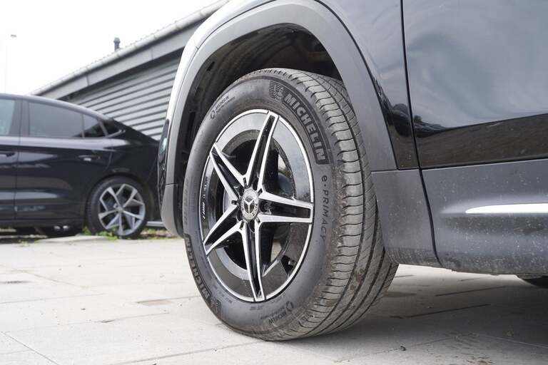 Mercedes EQB350