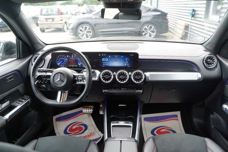 Mercedes EQB350