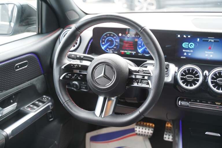 Mercedes EQB350