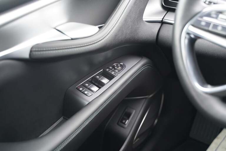 BYD Sealion 7