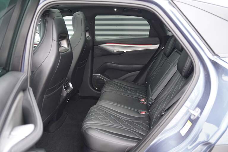 BYD Sealion 7