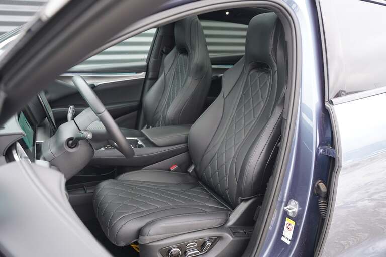 BYD Sealion 7