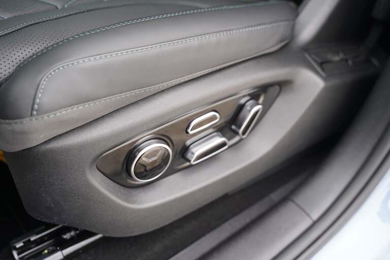 BYD Sealion 7