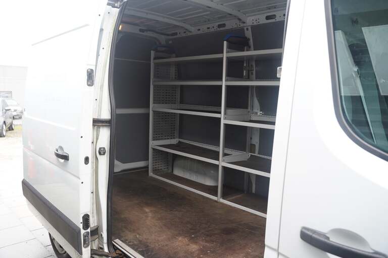 Nissan NV400