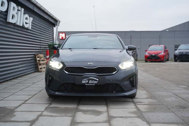 Kia ProCeed