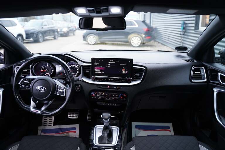 Kia ProCeed