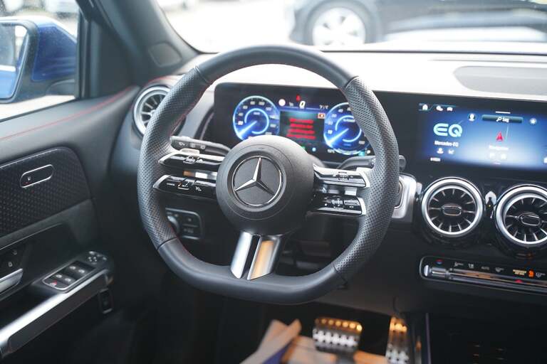 Mercedes EQB300