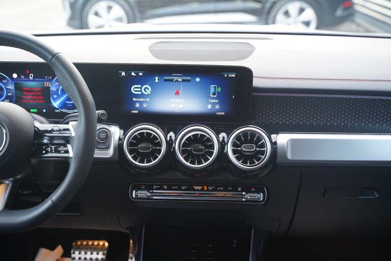 Mercedes EQB300