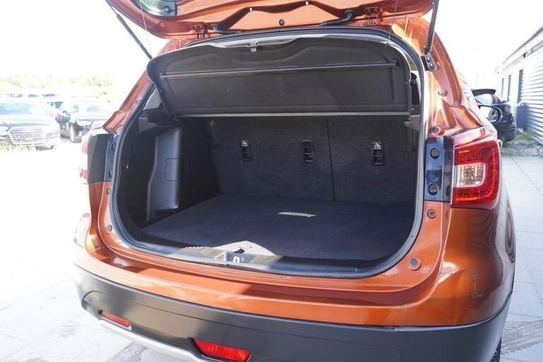 Suzuki S-Cross