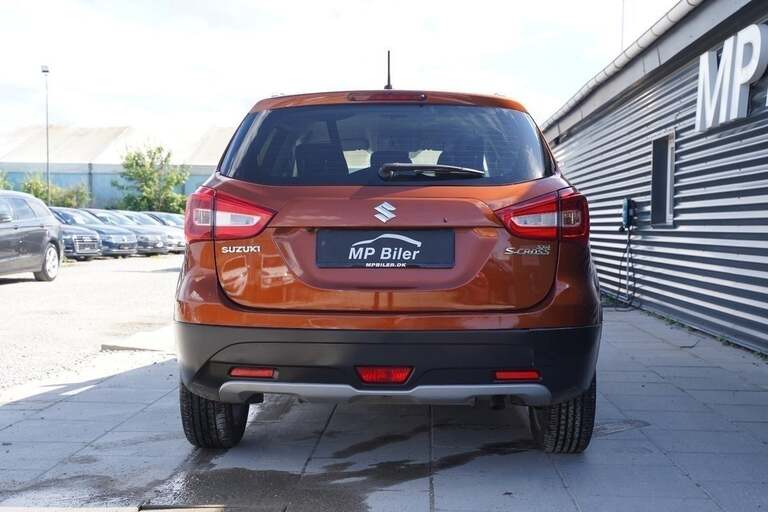 Suzuki S-Cross