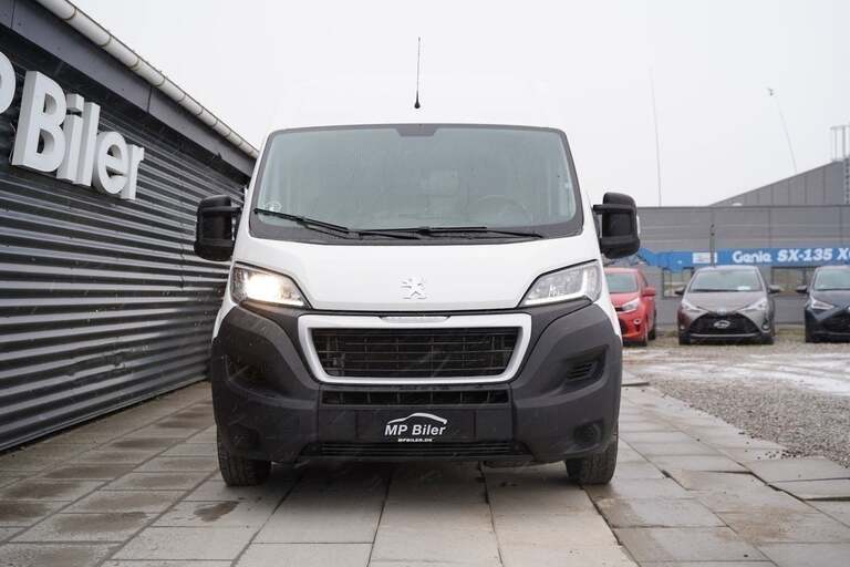Peugeot Boxer 335