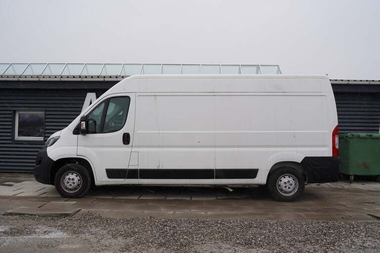 Peugeot Boxer 335