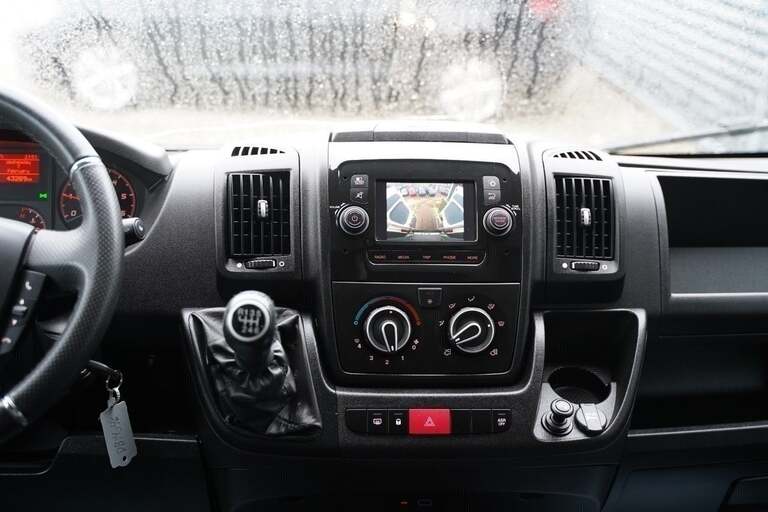 Peugeot Boxer 335