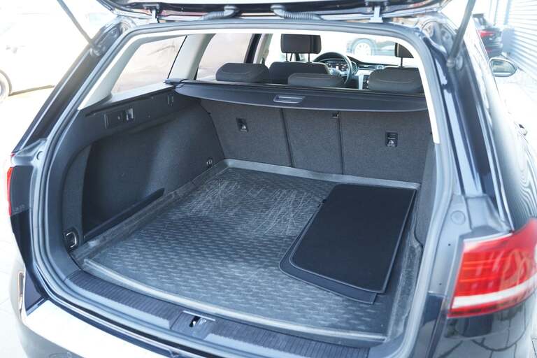 VW Passat