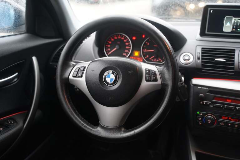 BMW 120i