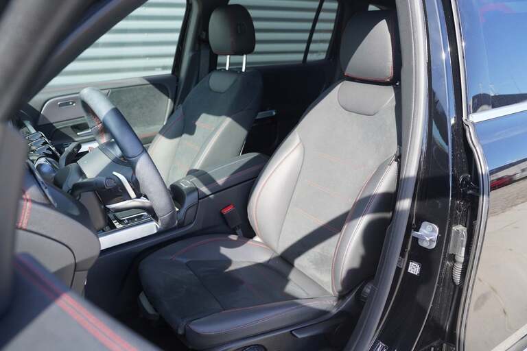 Mercedes EQB350