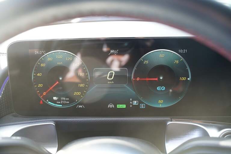 Mercedes EQB350