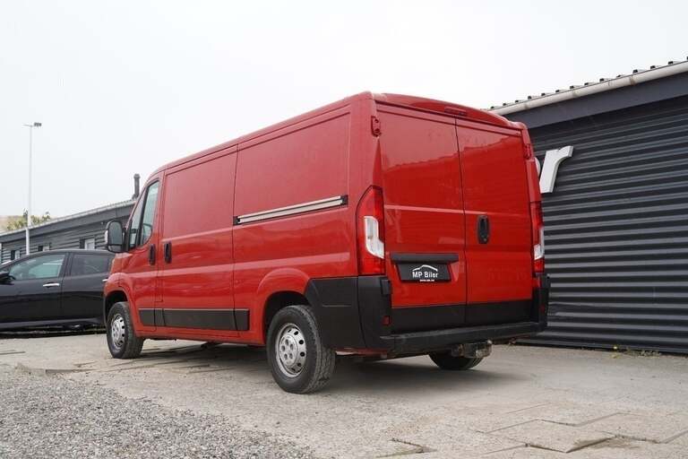 Peugeot Boxer 330