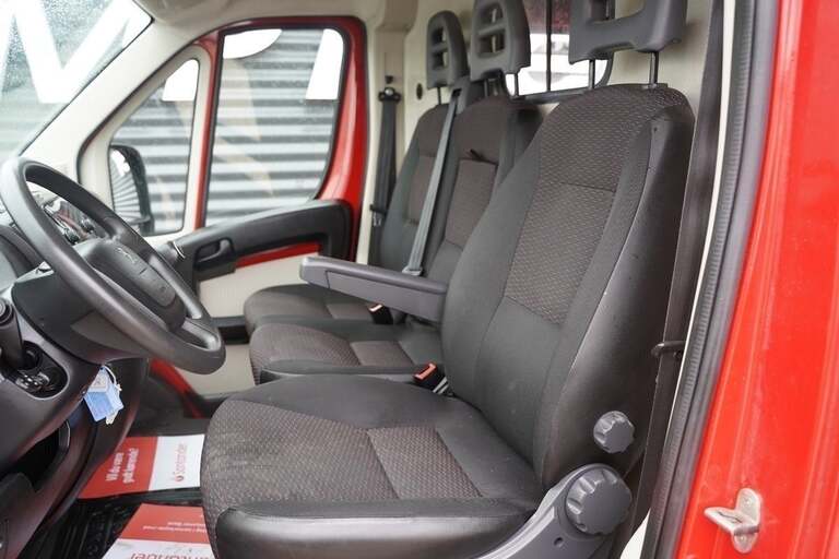 Peugeot Boxer 330