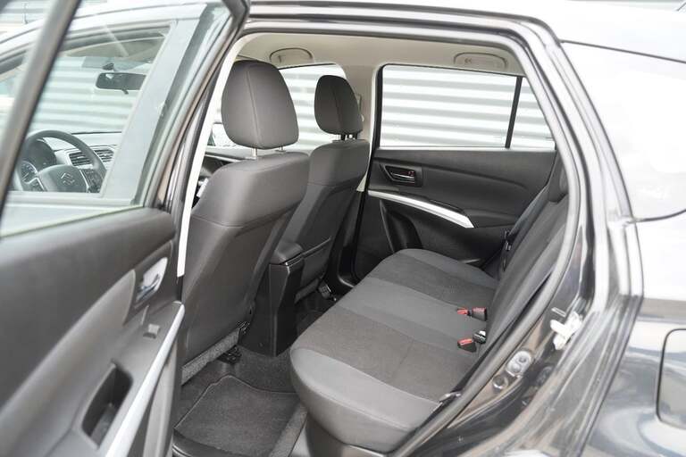 Suzuki S-Cross