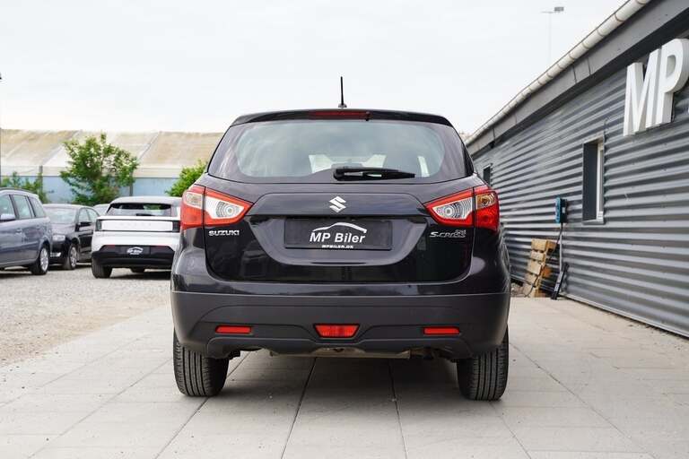 Suzuki S-Cross